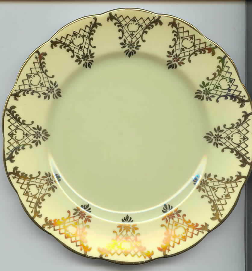2575 Dinner Plate by Royal Albert-1
