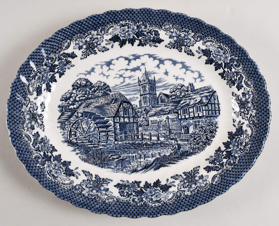 RT1 12" Oval Serving Platter by Royal Art (England)-1