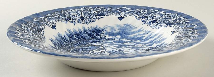RT1 Large Rim Soup Bowl by Royal Art (England)-1