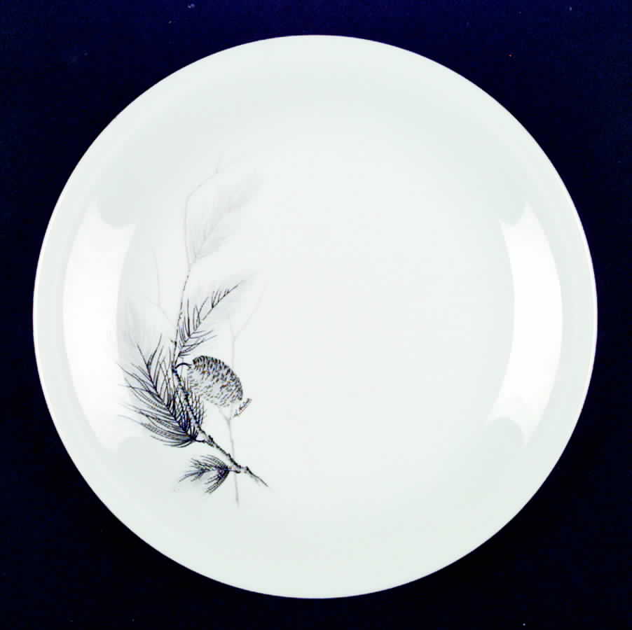 RYE8 Dinner Plate by Royale (France)-1