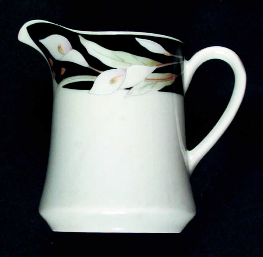 Symphony Black Creamer by Ranmaru-1