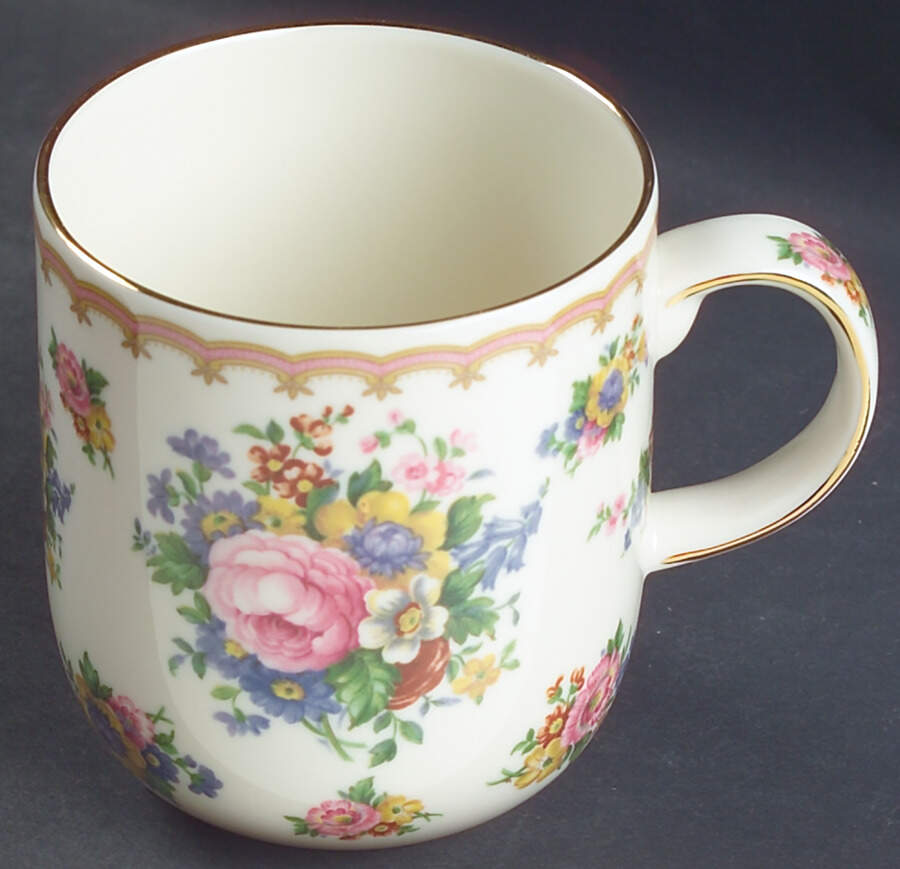 Lady Carlyle (Classic Collection) Mug by Royal Albert-1