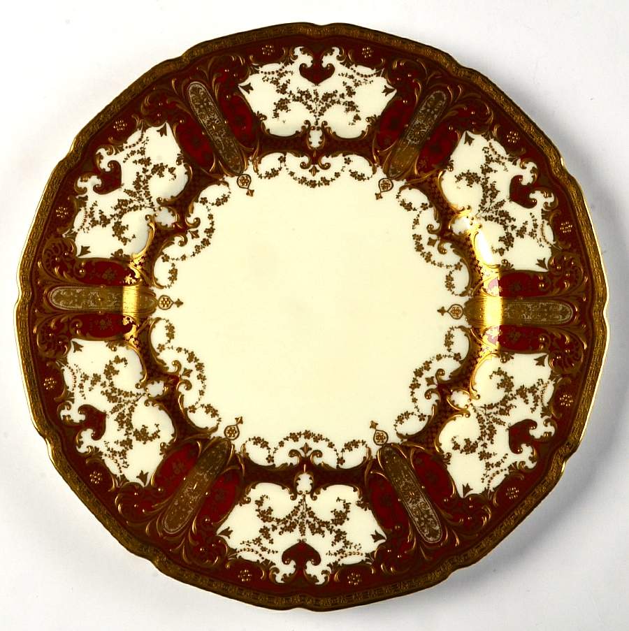 N2609 Dinner Plate by Royal Doulton-1