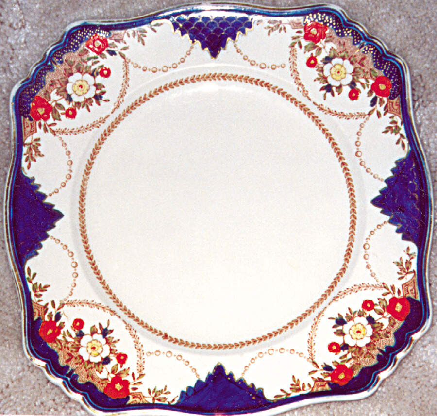 Abingdon Salad Plate by Royal Winton-1