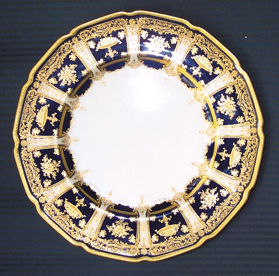H625 Dinner Plate by Royal Doulton-1