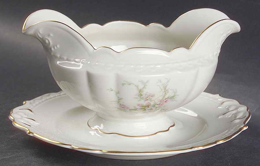 RYA8 Gravy Boat with Attached Underplate by Royal Chatham-1