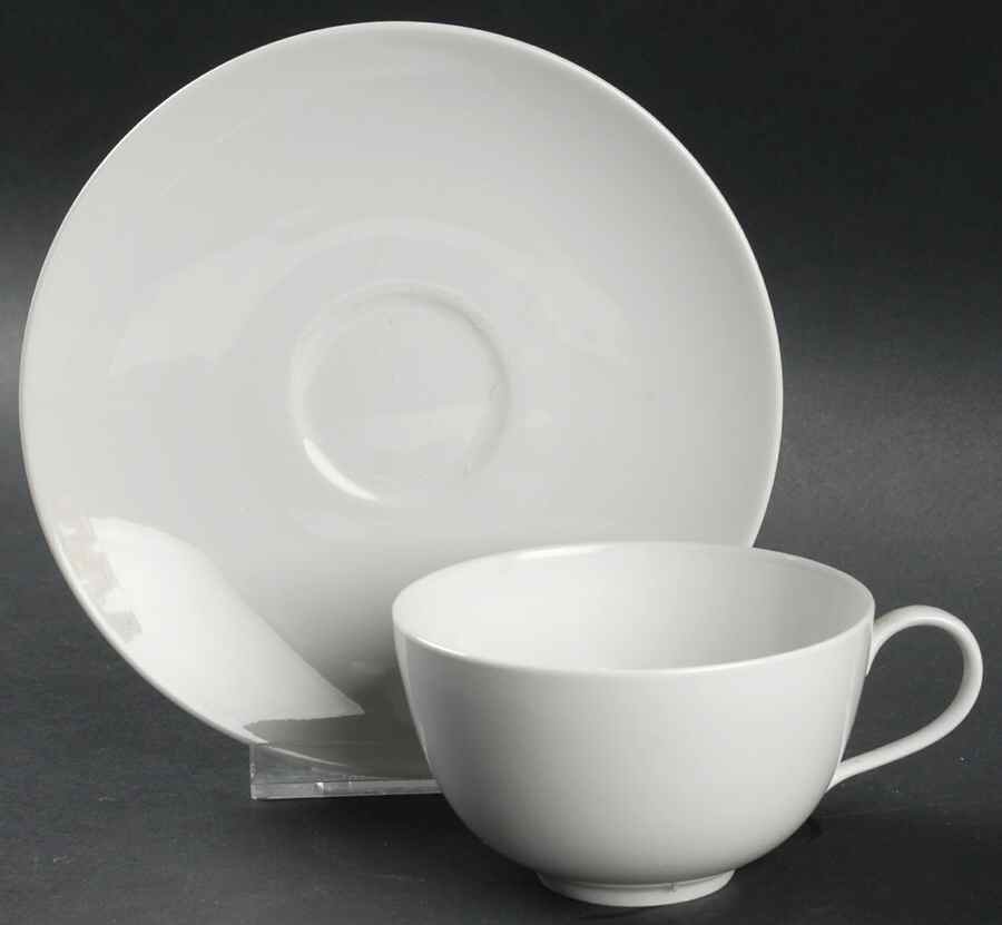 Urania Flat Cup & Saucer Set by Royal Berlin-1