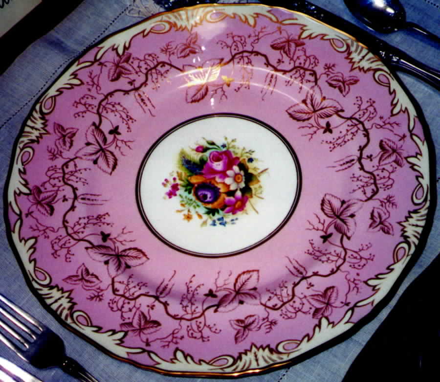 RW84 Dinner Plate by Royal Worcester-1
