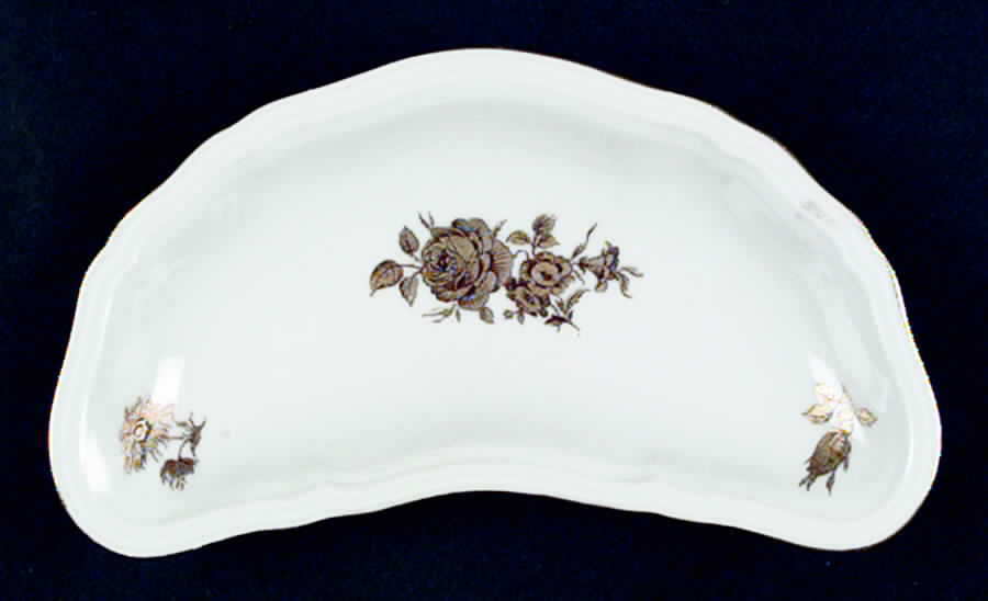 R830 Crescent Salad Plate by Rosenthal - Continental-1