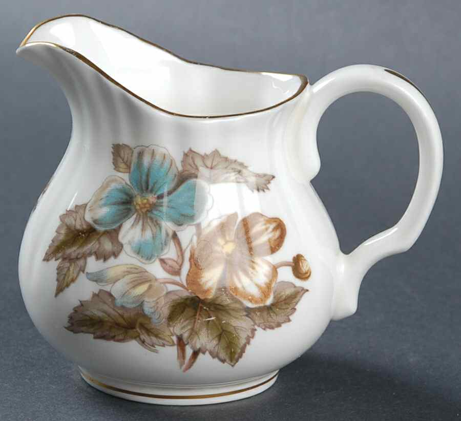 The Dorchester Hotel Mini Creamer by Royal Worcester-1