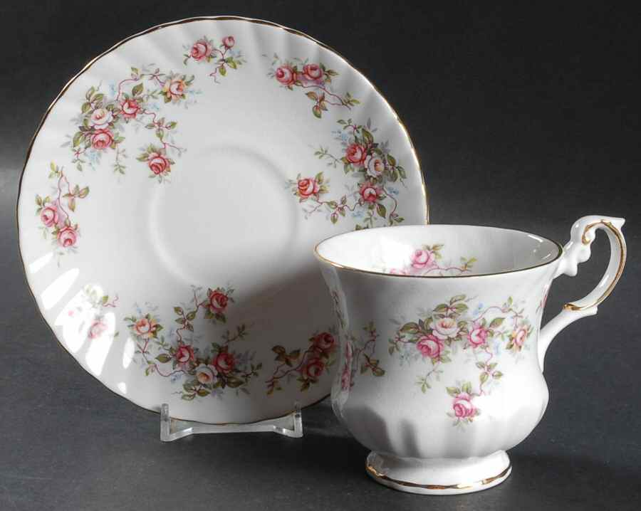R2C5 Footed Cup & Saucer Set by Royal Crest(England)-1
