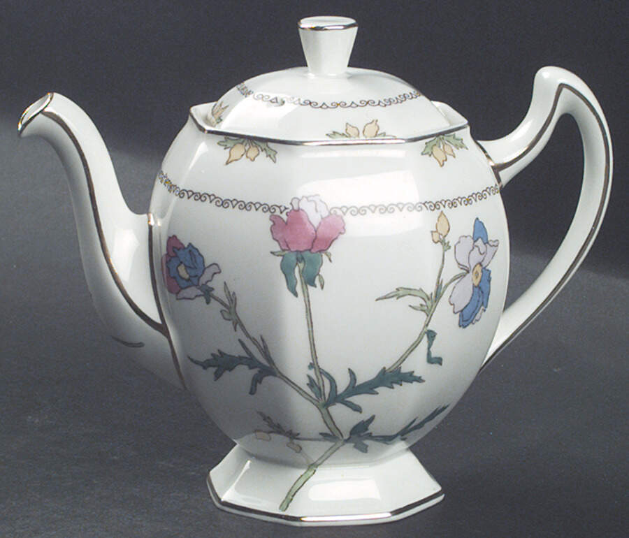 H3955 Individual Teapot & Lid by Royal Doulton-1