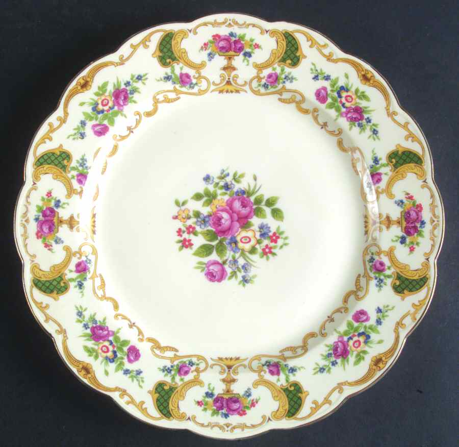 ROB215 Dinner Plate by Royal Bayreuth-1