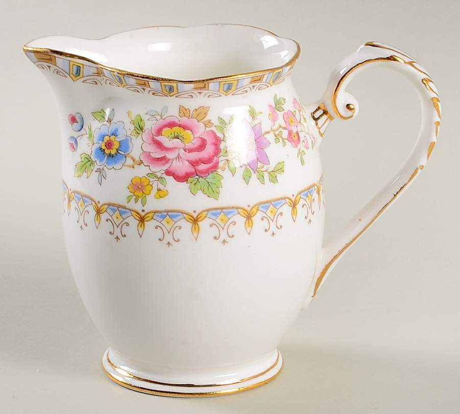 Malvern (Scalloped) Mini Creamer by Royal Grafton-1