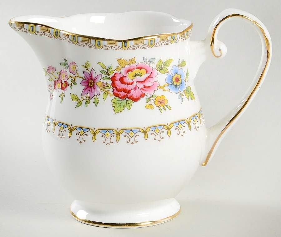 Malvern (Scalloped) Creamer by Royal Grafton-1