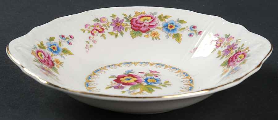 Malvern (Scalloped) Bon Bon by Royal Grafton-1