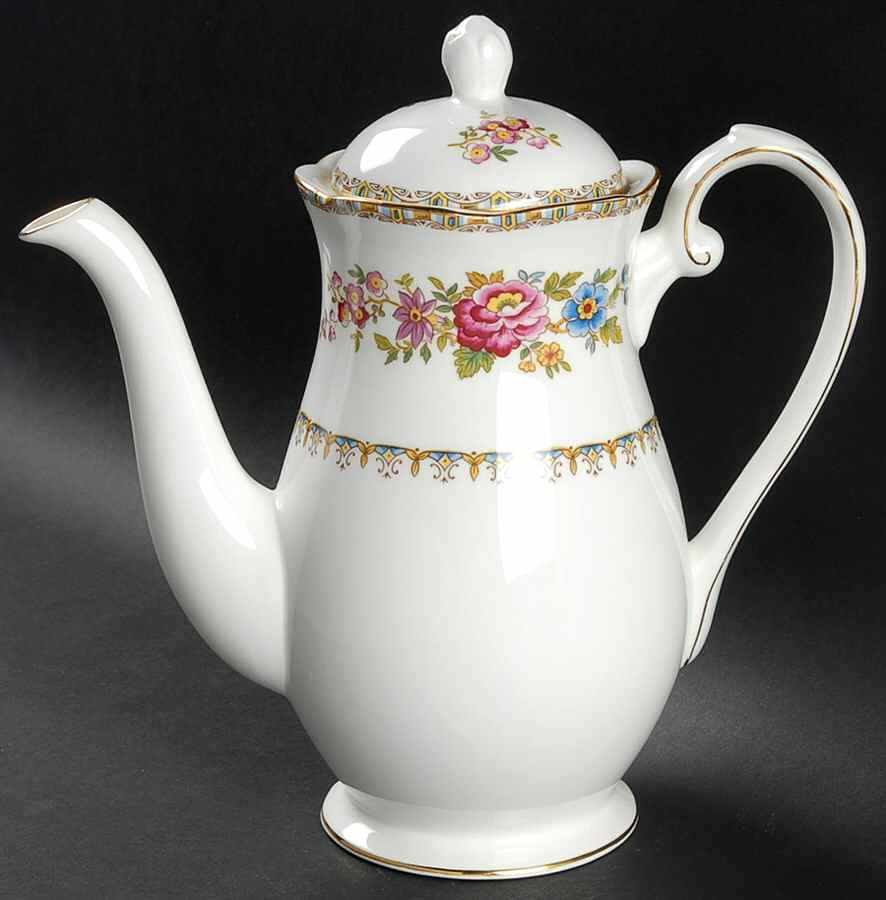 Malvern (Scalloped) Coffee Pot & Lid by Royal Grafton-1