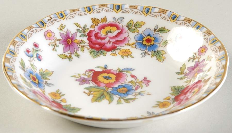 Malvern (Scalloped) Small Ashtray by Royal Grafton-1