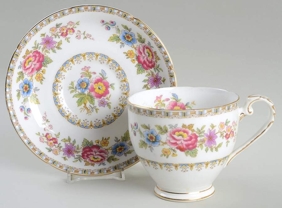 Malvern (Scalloped) Footed Cup & Saucer Set by Royal Grafton-1