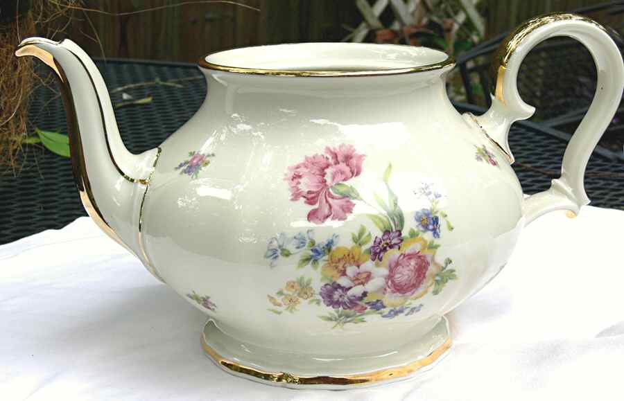 R852 Teapot No Lid by Rosenthal - Continental-1