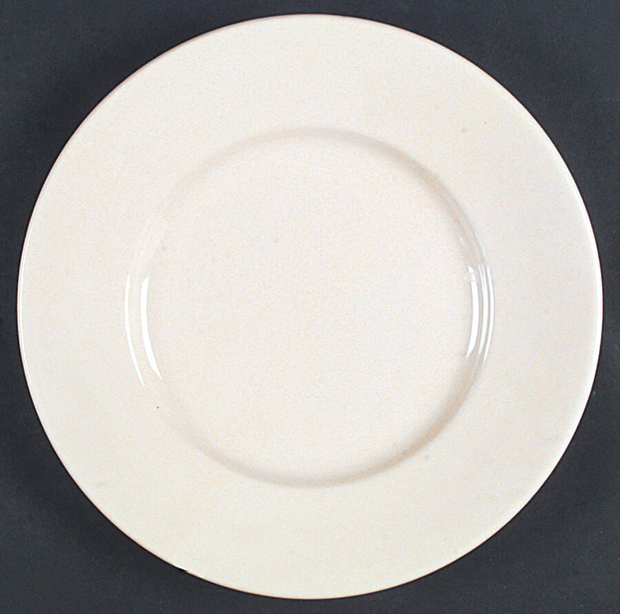 Garcia Crema (Glossy) Dinner Plate by Retroneu-1