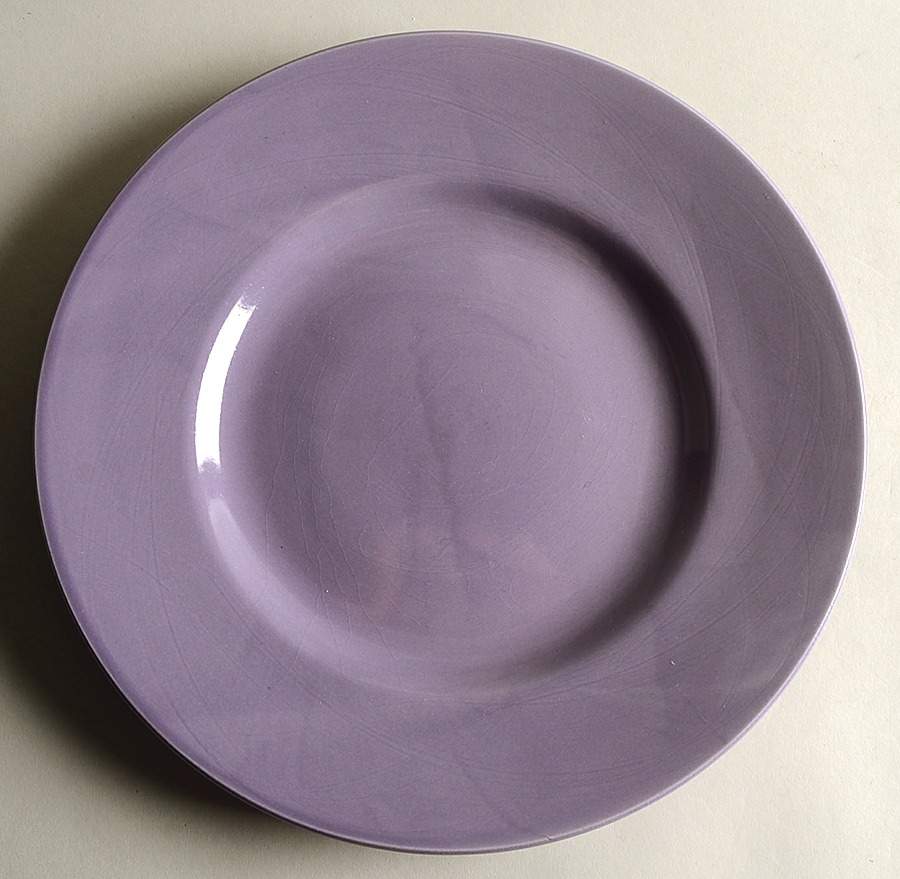 Garcia Lilac (Glossy) Dinner Plate by Retroneu-1