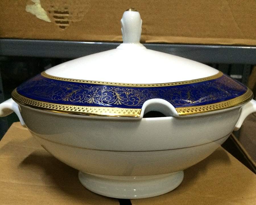 Dynasty (Introduced in 2000) Tureen &  Lid by Rosenthal - Continental-1
