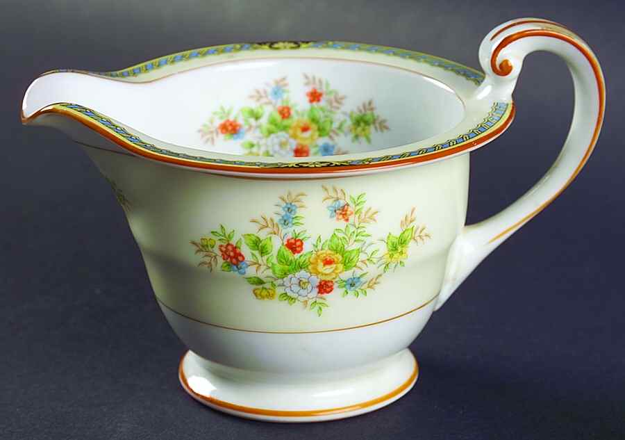 RO66 Creamer by Rose (Japan)-1