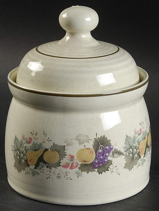Harvest Garland Sugar Bowl & Lid by Royal Doulton-1