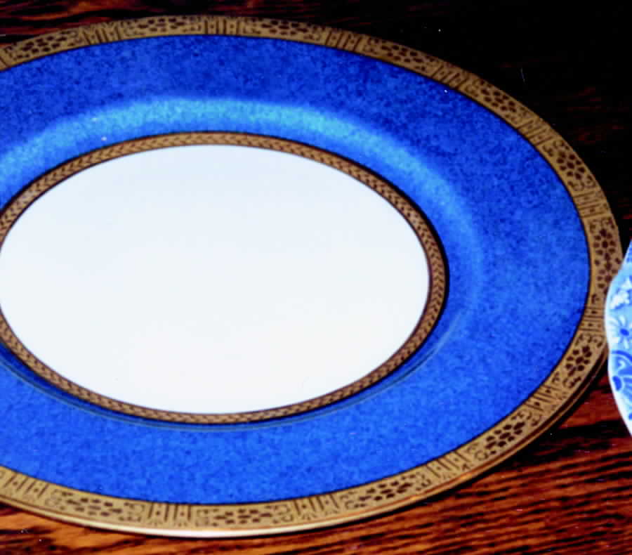 1086 Dinner Plate by Royal Worcester-1