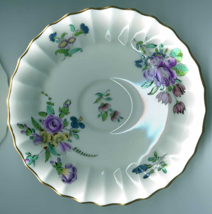 Z1622 Saucer by Royal Worcester-1