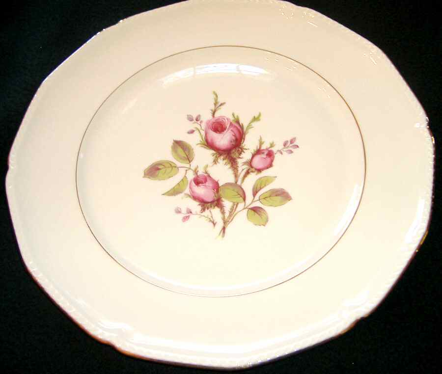 ROB217 Dinner Plate by Royal Bayreuth-1