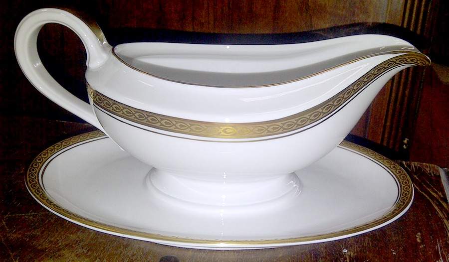 R870 Gravy Boat with Attached Underplate by Rosenthal - Continental-1
