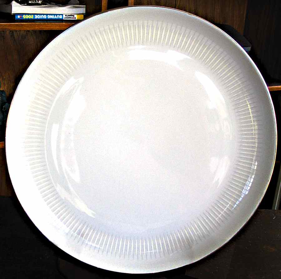 Comtesse Dinner Plate by Royal M-Mita-1
