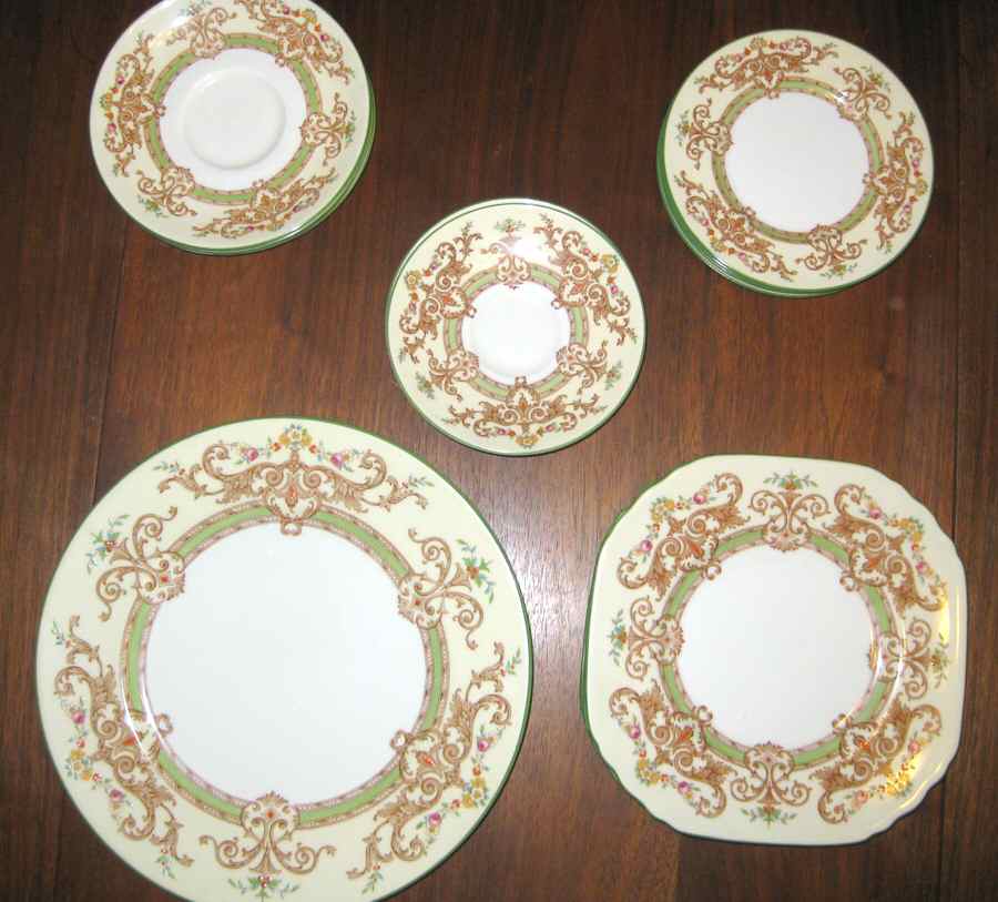 8920 Bread & Butter Plate by Royal Cauldon-1