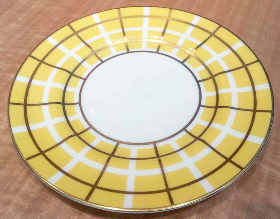 Z2828-2 Dinner Plate by Royal Worcester-1