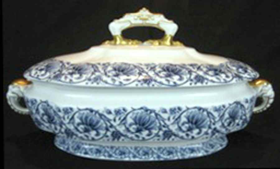 W3823 Oval Tureen & Lid by Royal Worcester-1