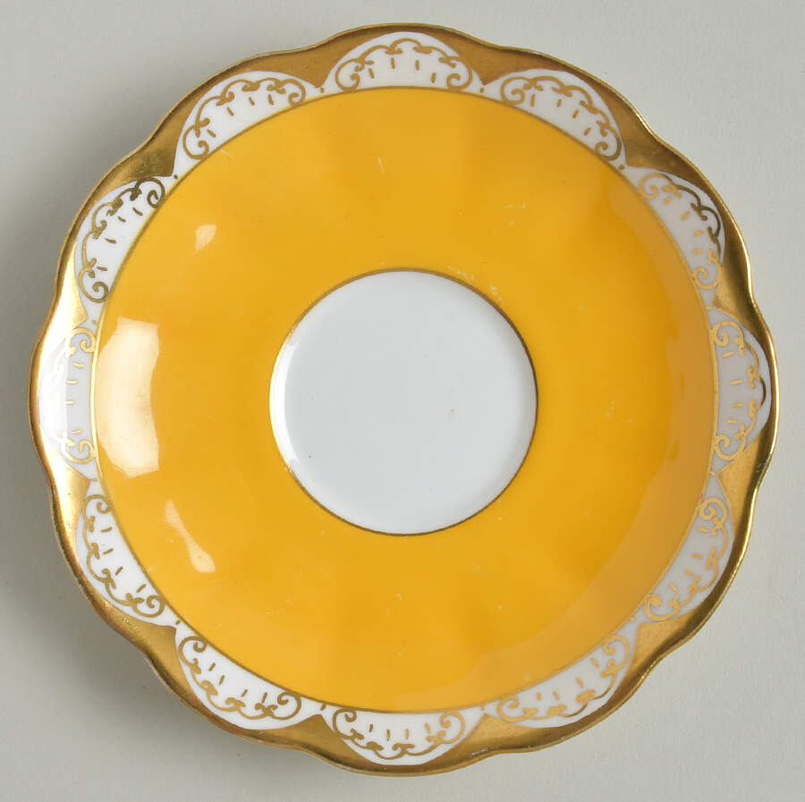 ROA69 Saucer by Royal Albert-1