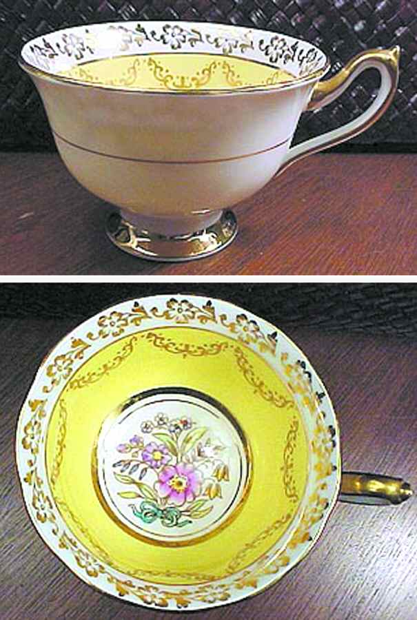 2809 Footed Cup by Royal Albert-1