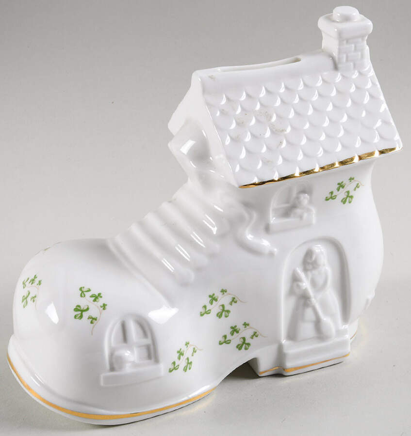 Trellis Shamrock Giftware Shoe by Royal Tara-1