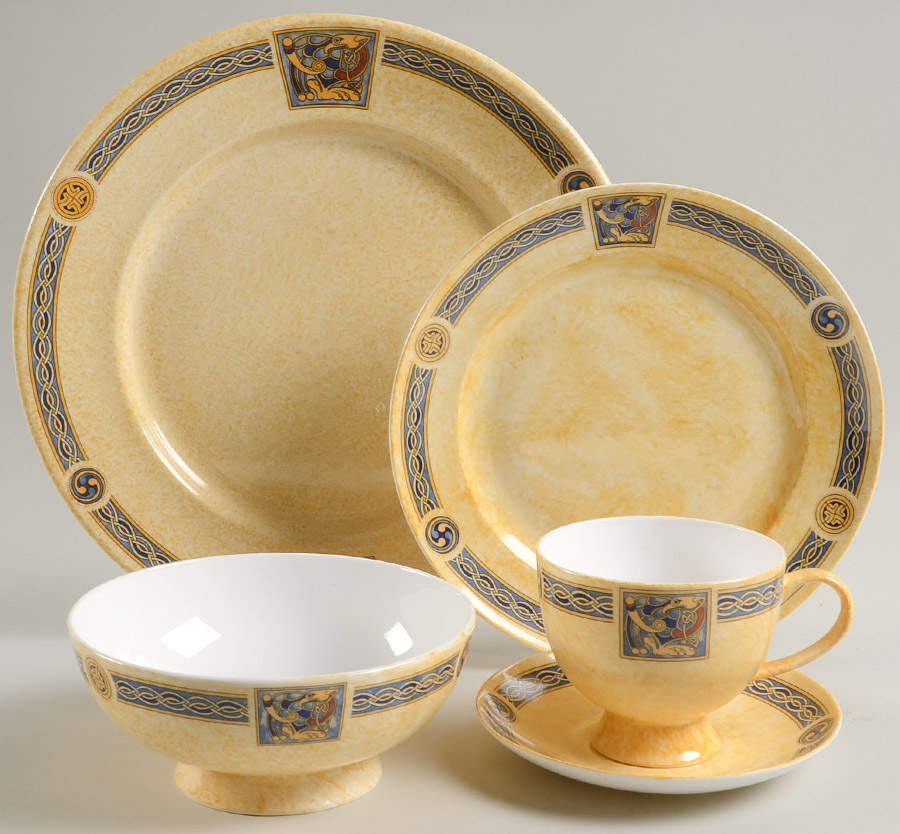 Irish Treasure Collection 5 Piece Place Setting by Royal Tara-1