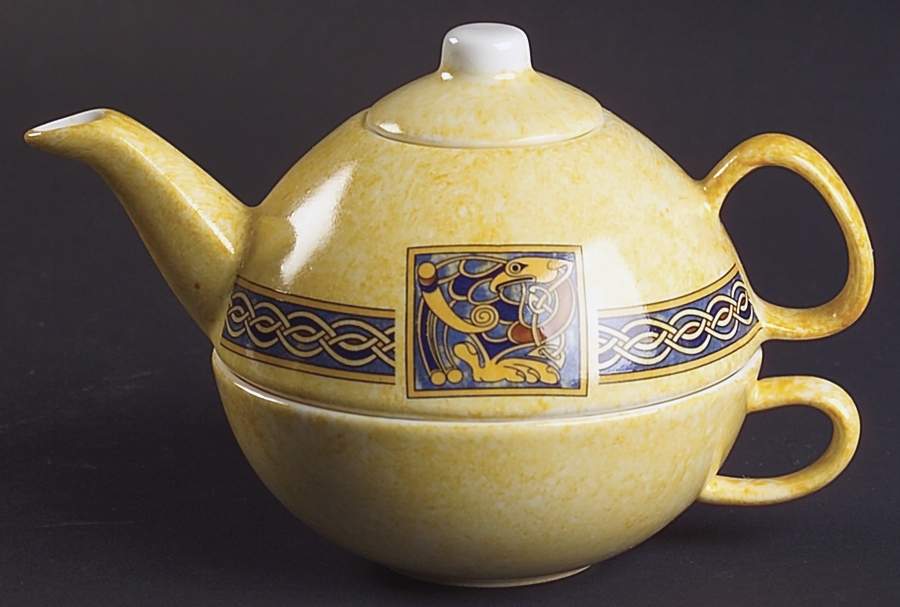 Irish Treasure Collection Individual Teapot & Lid with Cup by Royal Tara-1