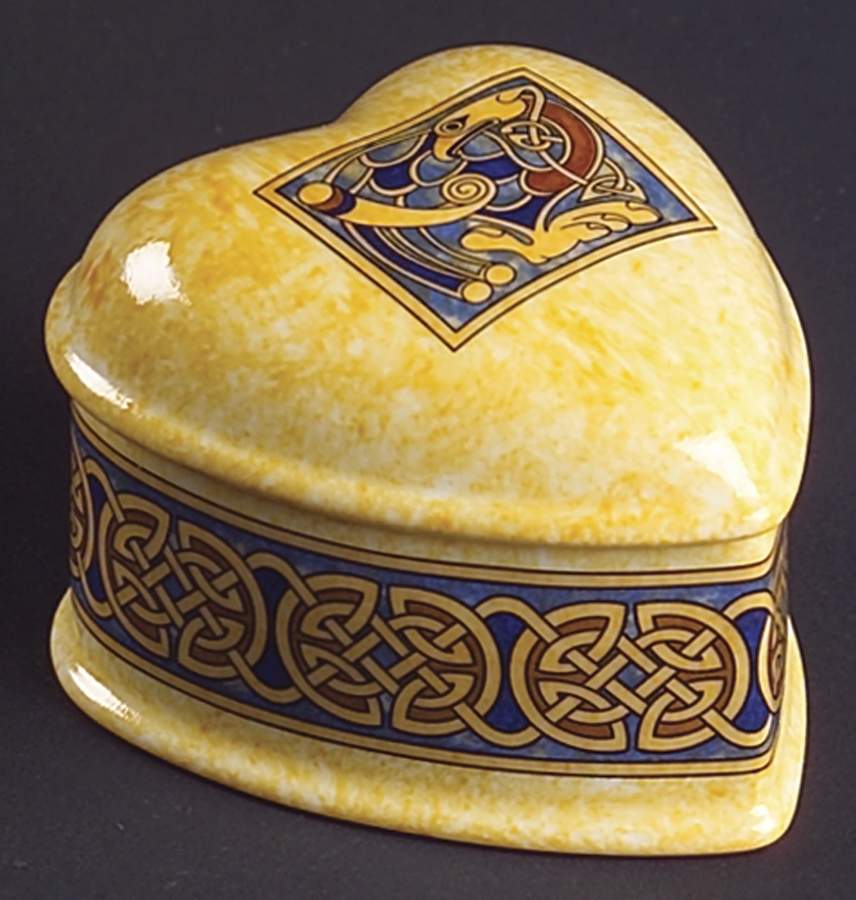 Irish Treasure Collection 2" Heart Shape Box & Lid by Royal Tara-1
