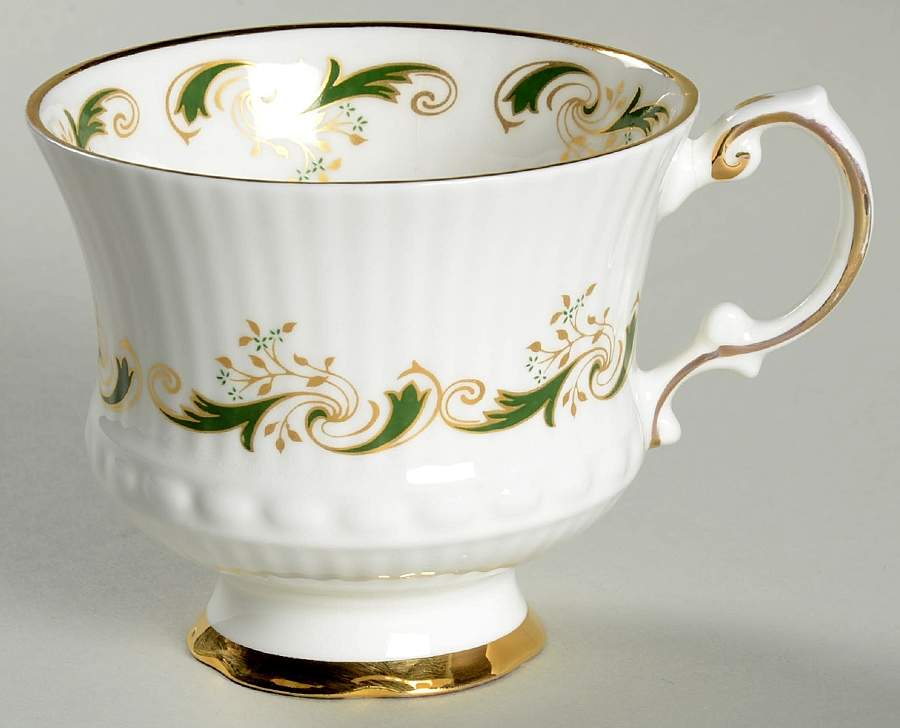Ashling Footed Cup by Royal Tara-1