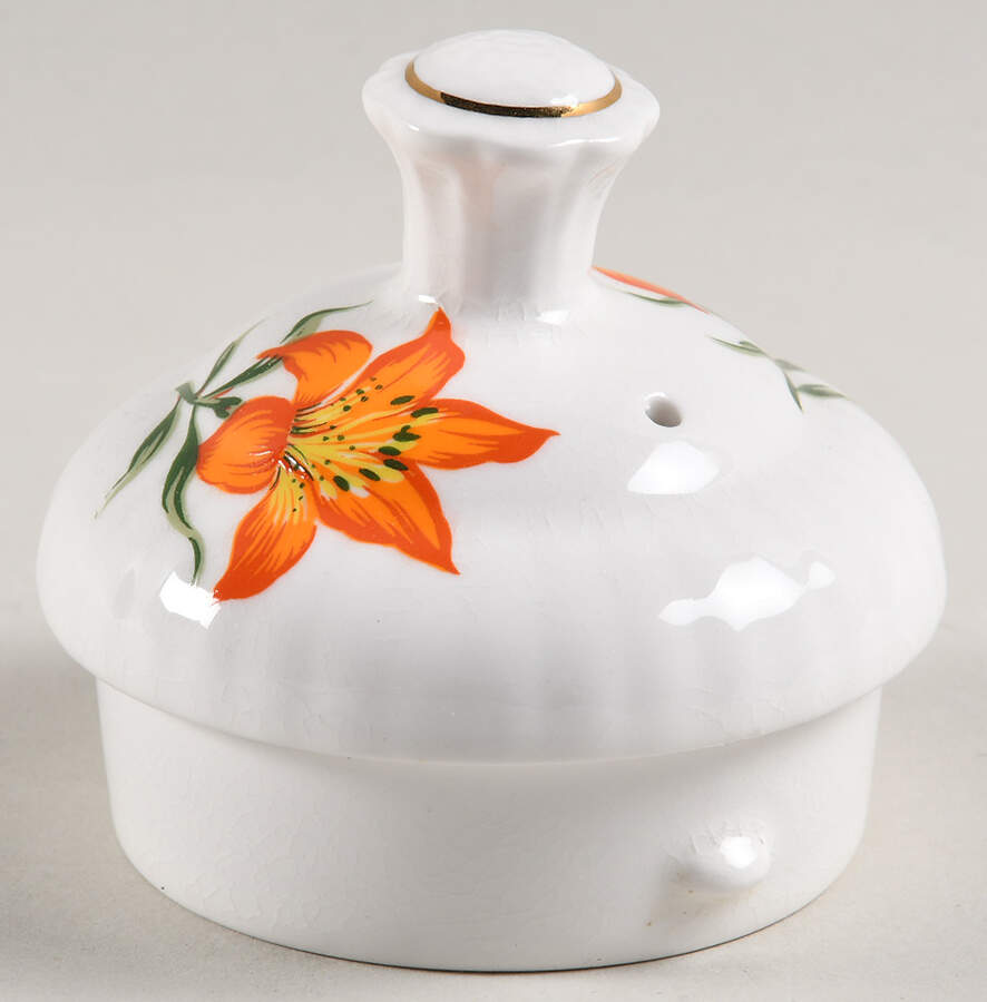 Prairie Lily (Ribbed, Gold Trim) Lid for Coffee Pot by Royal Windsor-1
