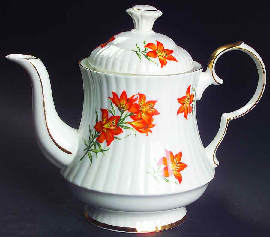 Prairie Lily (Ribbed, Gold Trim) Teapot & Lid by Royal Windsor-1