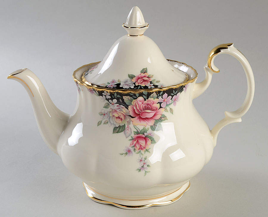 Operetta Teapot & Lid by Royal Albert-1