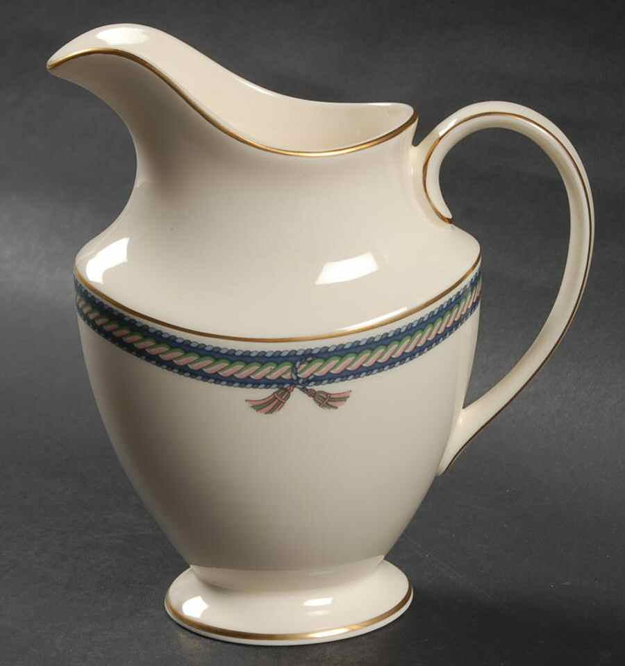 Cordeliere Creamer by Royal Doulton-1