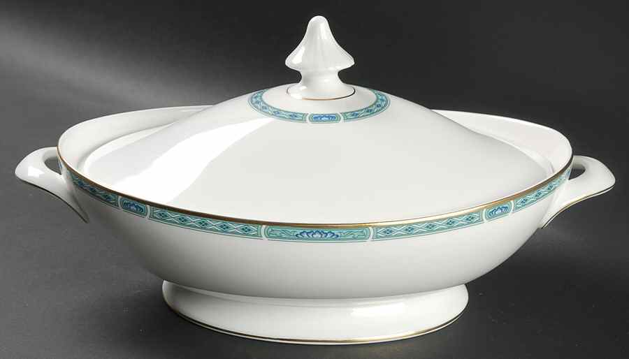 Antwerp Oval Covered Vegetable by Royal Doulton-1