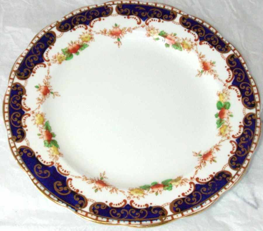 RSD20 Dinner Plate by Royal Standard-1